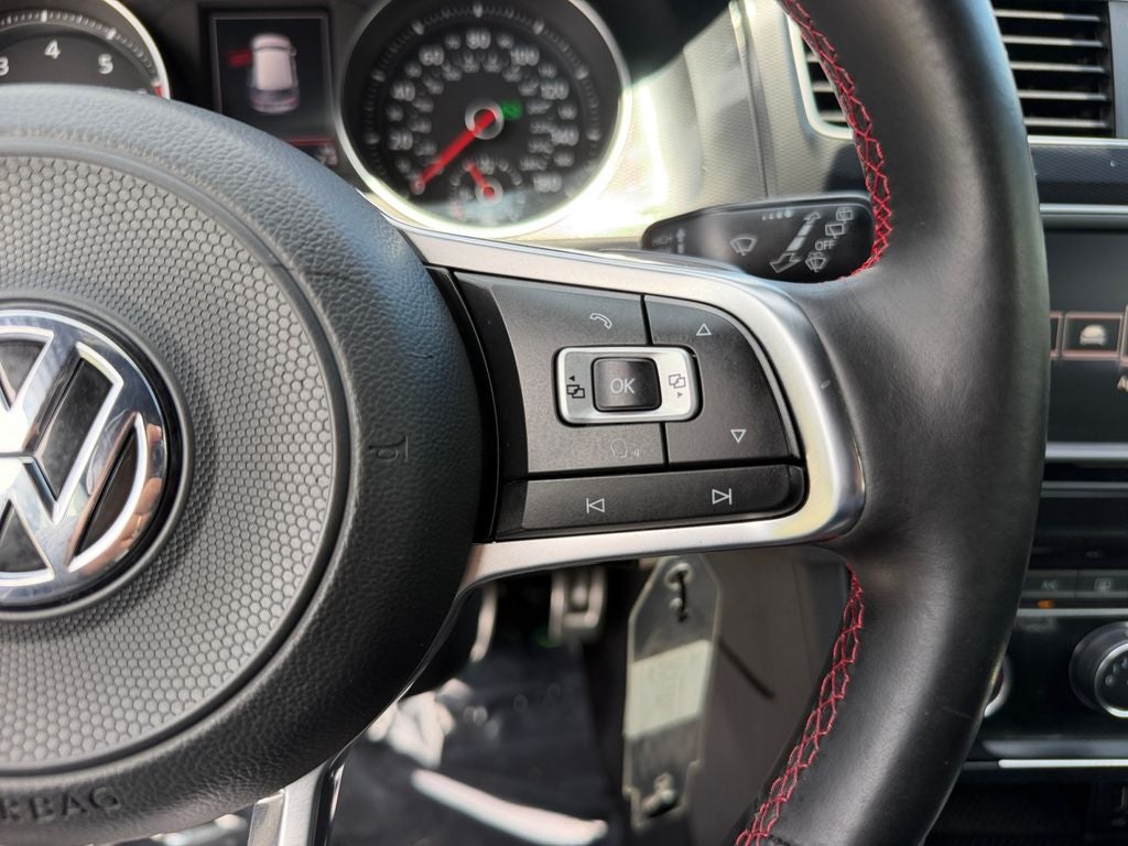 2017 Volkswagen Golf GTI S *New Tires and Brakes*