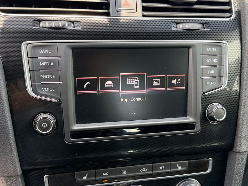 2017 Volkswagen Golf GTI S *New Tires and Brakes*