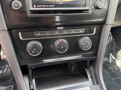 2017 Volkswagen Golf GTI S *New Tires and Brakes*
