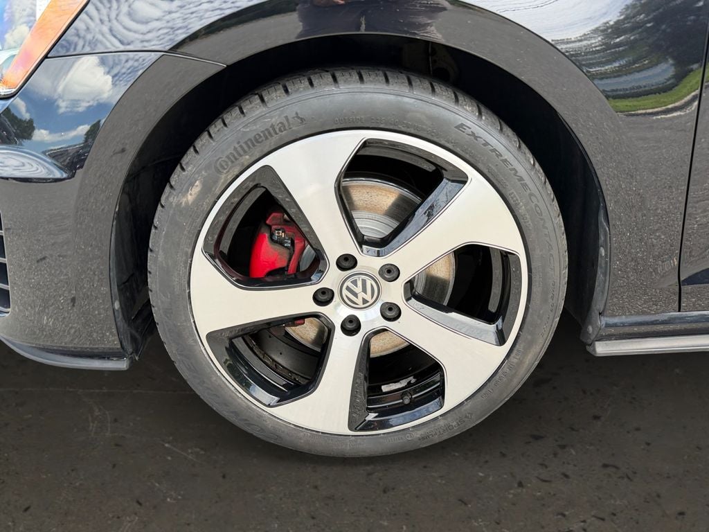 2017 Volkswagen Golf GTI S *New Tires and Brakes*
