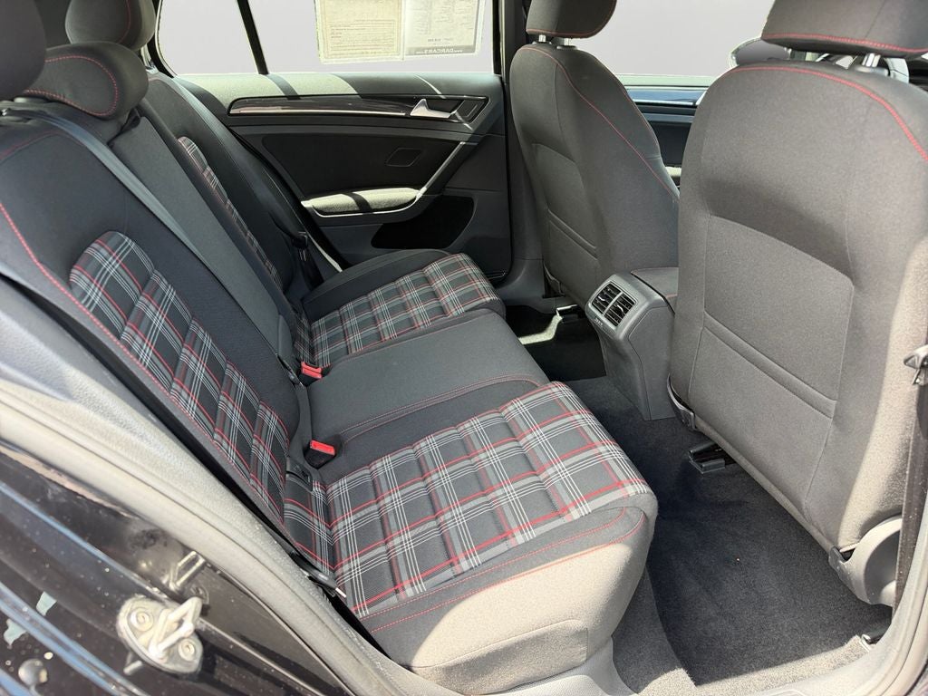 2017 Volkswagen Golf GTI S *New Tires and Brakes*