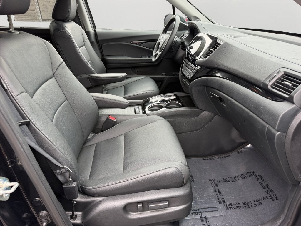 2021 Honda Pilot Touring 8 Passenger
