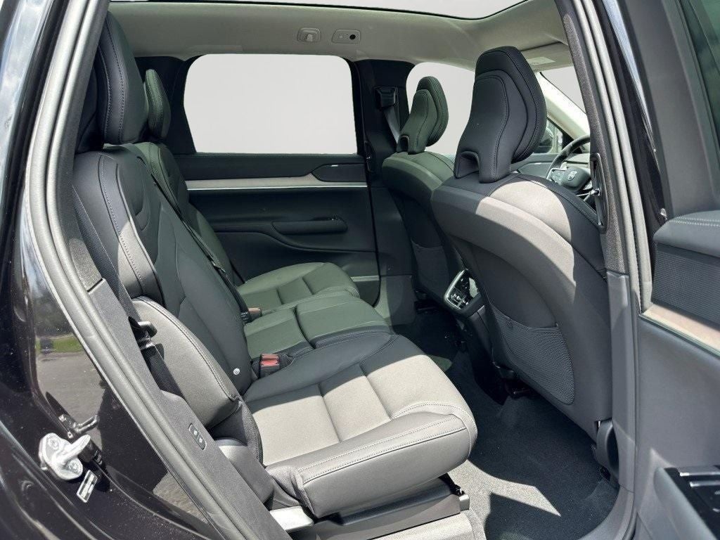 2025 Volvo EX90 Plus Twin Motor Electric 6 Seats 7-Seater