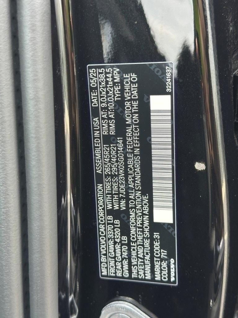 2025 Volvo EX90 Plus Twin Motor Electric 6 Seats 7-Seater