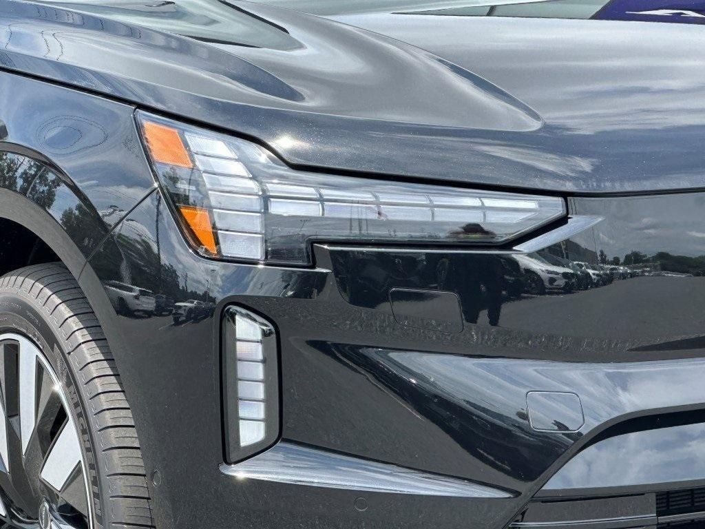 2025 Volvo EX90 Plus Twin Motor Electric 6 Seats 7-Seater