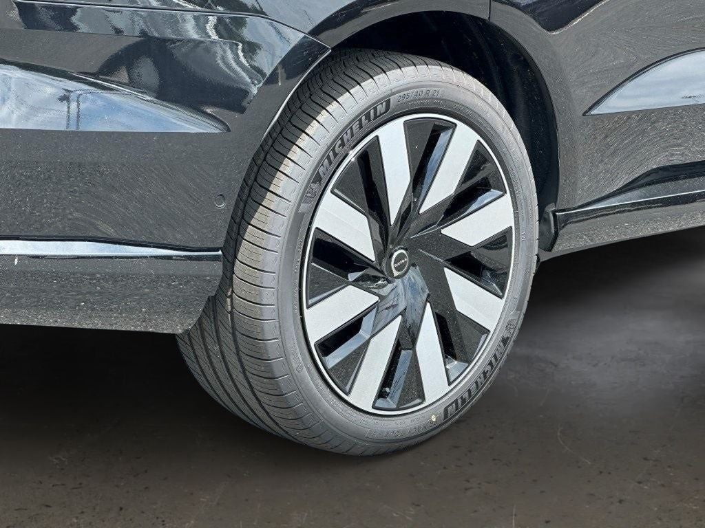 2025 Volvo EX90 Plus Twin Motor Electric 6 Seats 7-Seater