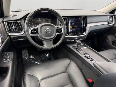 2020 Volvo S60 T6 Momentum
