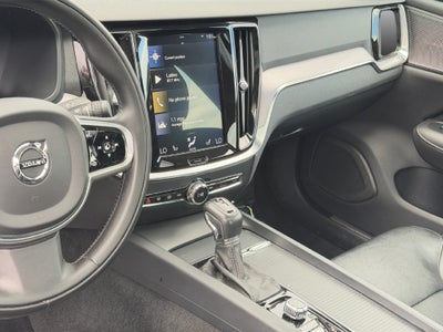 2020 Volvo S60 T6 Momentum