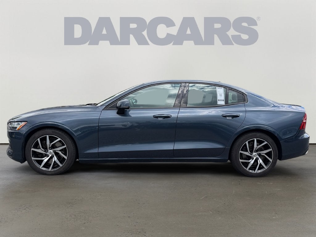 2020 Volvo S60 T6 Momentum