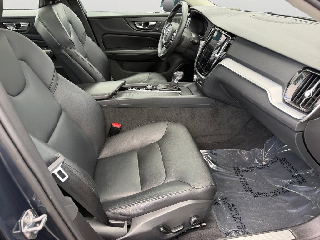 2020 Volvo S60 T6 Momentum