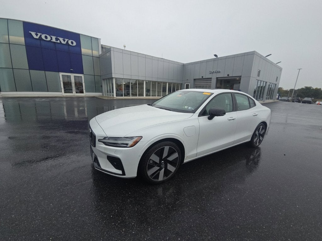 2024 Volvo S60 Recharge Plug-In Hybrid Ultimate Volvo Certified