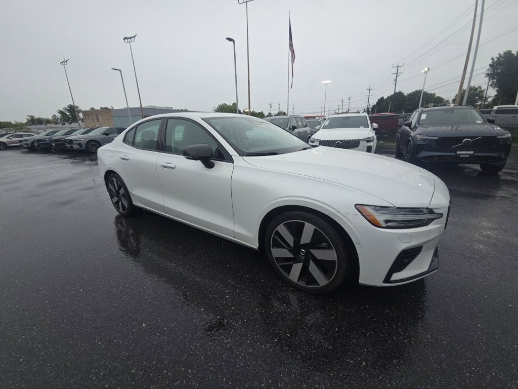 2024 Volvo S60 Recharge Plug-In Hybrid Ultimate Volvo Certified