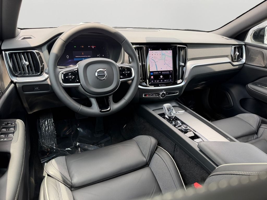 2024 Volvo S60 B5 Plus Black Edition