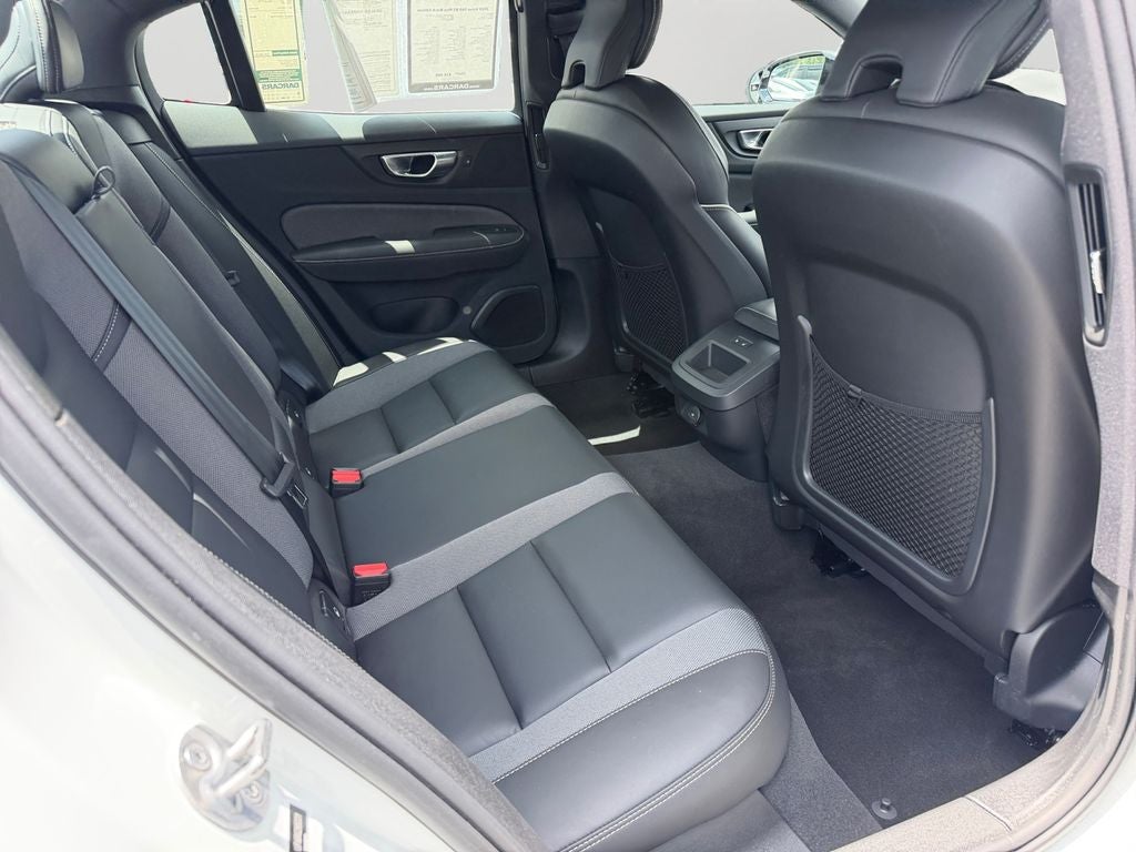 2024 Volvo S60 B5 Plus Black Edition
