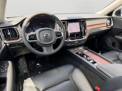 2024 Volvo S60 B5 Plus Dark Theme