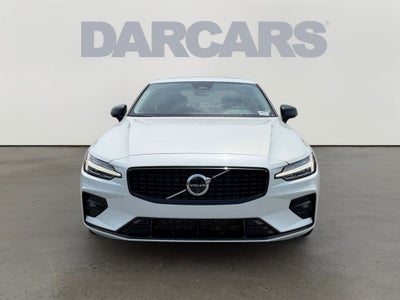 2024 Volvo S60 B5 Plus Dark Theme