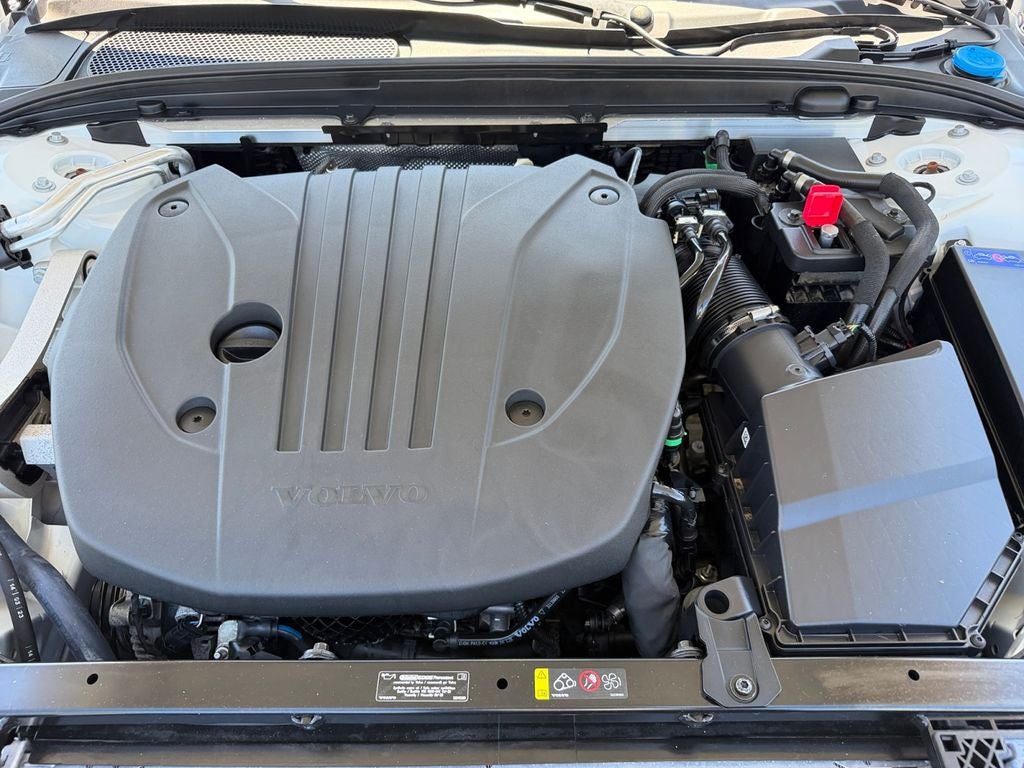 2024 Volvo S60 B5 Plus Black Edition