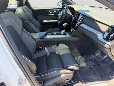 2024 Volvo S60 B5 Plus Black Edition