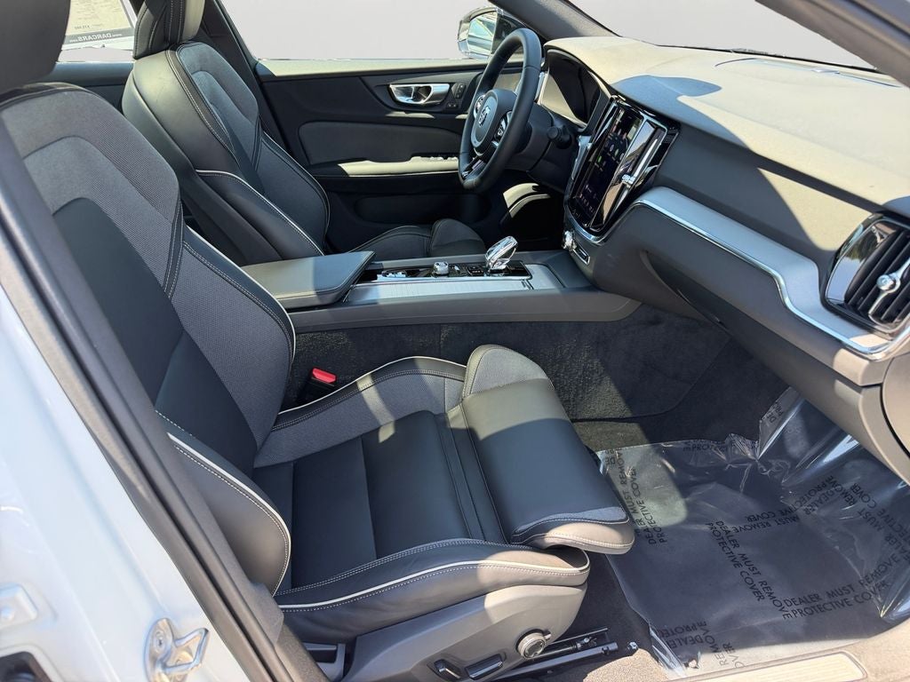2024 Volvo S60 B5 Plus Black Edition
