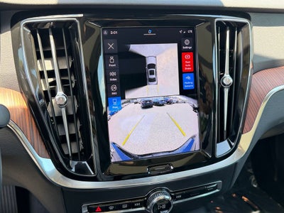 2024 Volvo S60 B5 Plus Dark Theme