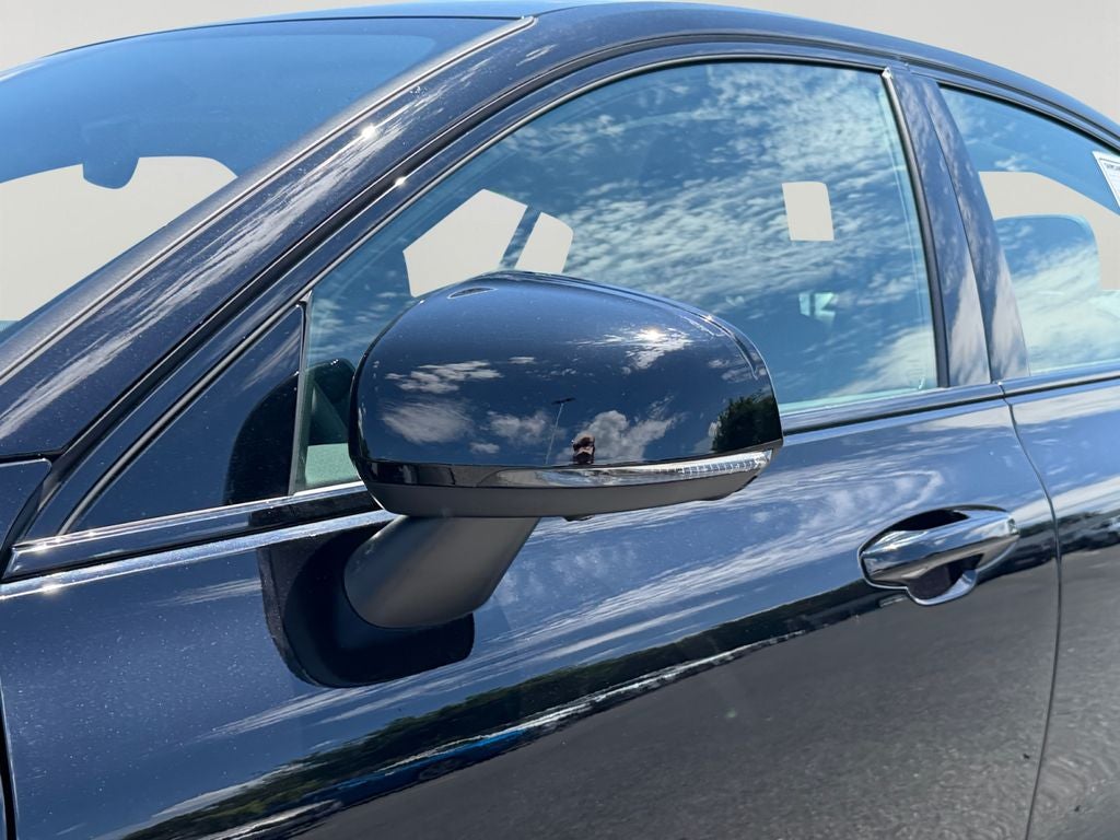 2024 Volvo S60 B5 Plus Dark Theme
