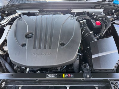 2024 Volvo S60 B5 Plus Dark Theme
