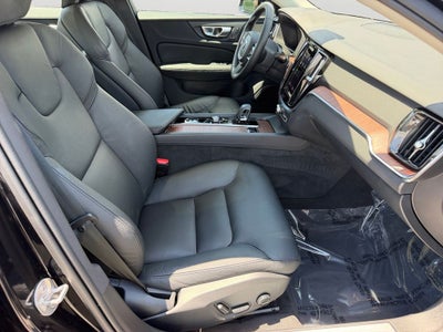 2024 Volvo S60 B5 Plus Dark Theme