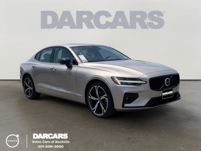 2024 Volvo S60 B5 Plus Dark Theme