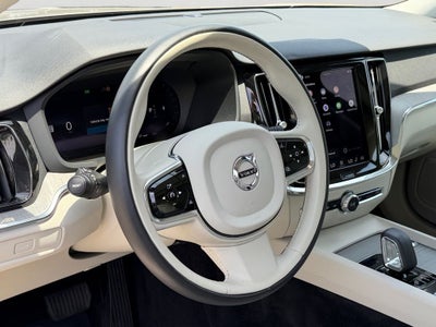2024 Volvo S60 B5 Plus Dark Theme