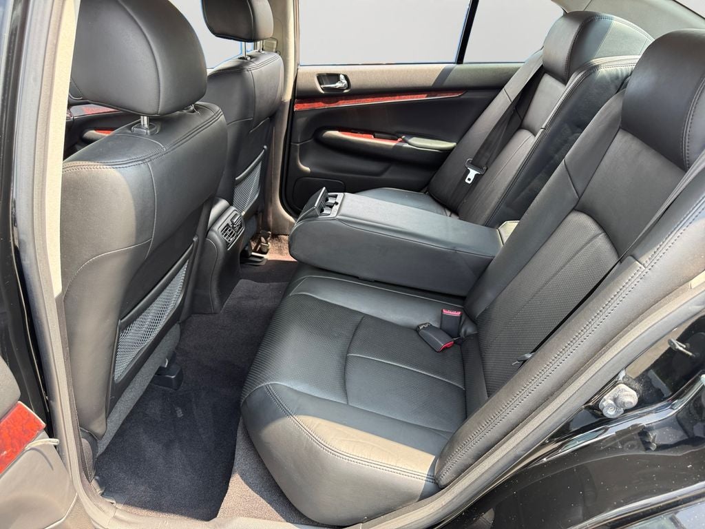 2011 INFINITI G37 X *Classic Clean Car*