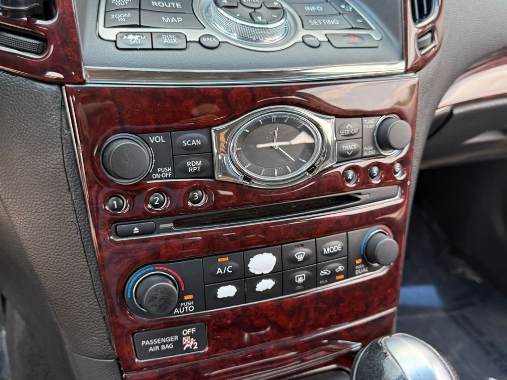 2011 INFINITI G37 X *Classic Clean Car*