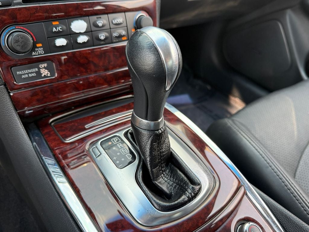 2011 INFINITI G37 X *Classic Clean Car*