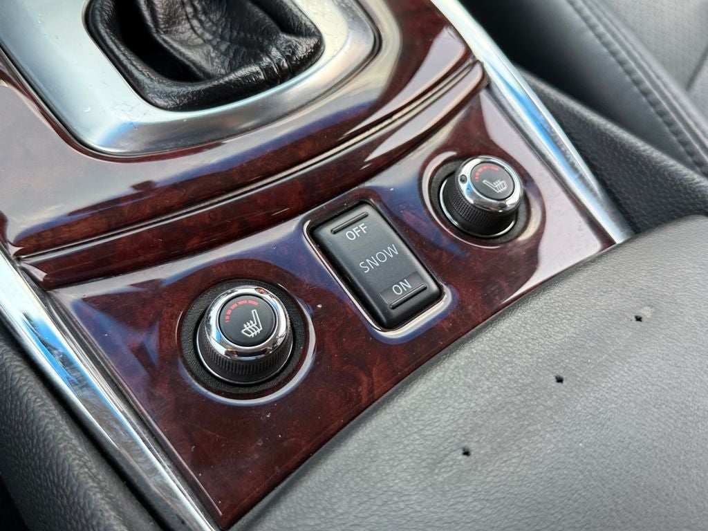 2011 INFINITI G37 X *Classic Clean Car*