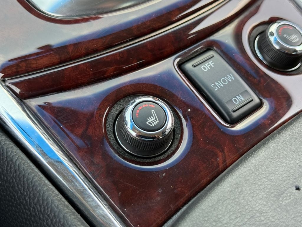 2011 INFINITI G37 X *Classic Clean Car*