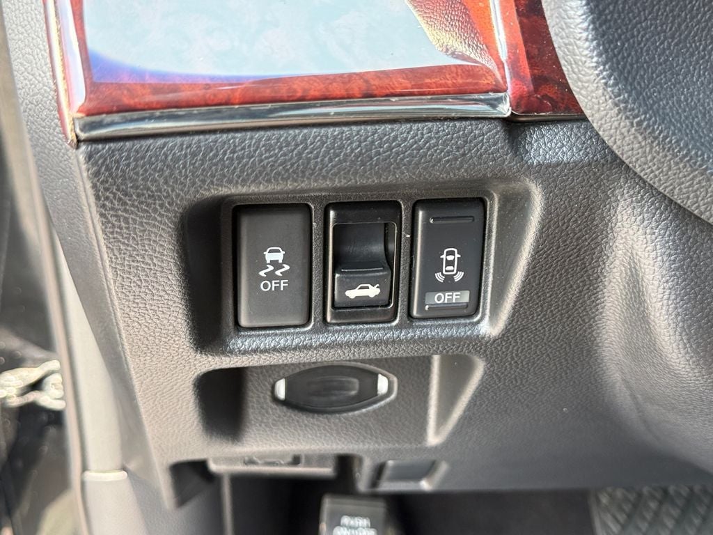 2011 INFINITI G37 X *Classic Clean Car*