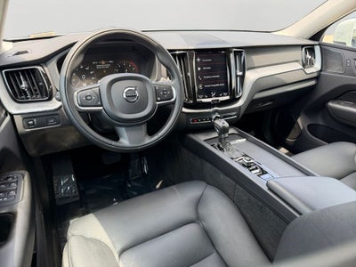 2019 Volvo XC60 T5 Momentum **Showroom Quality**