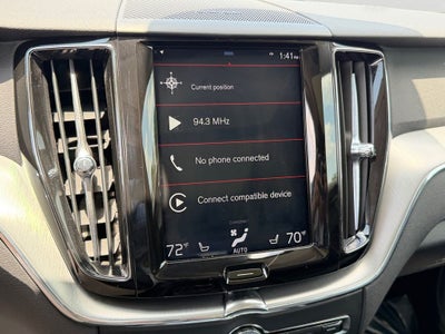 2019 Volvo XC60 T5 Momentum **Showroom Quality**