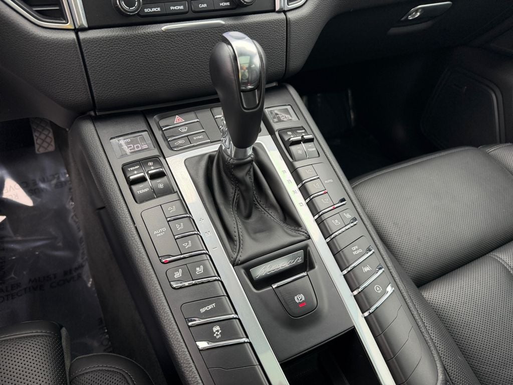 2018 Porsche Macan Base