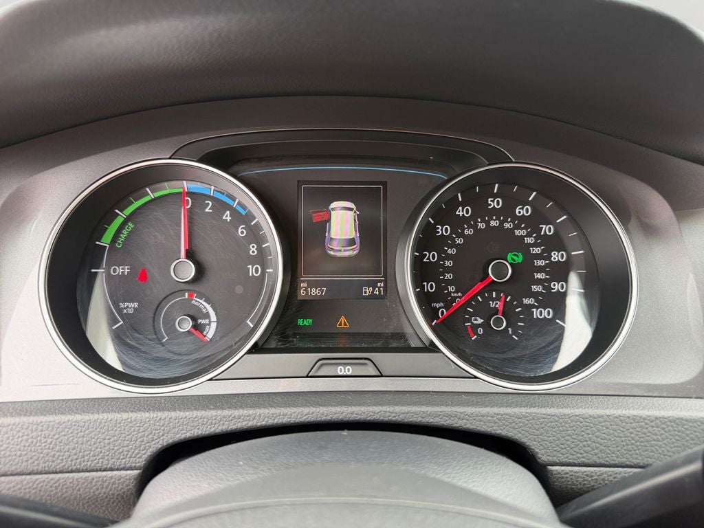 2016 Volkswagen e-Golf SE **Low Miles**Go Electric**