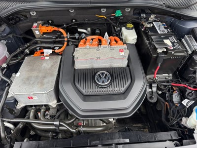 2016 Volkswagen e-Golf SE **Low Miles**Go Electric**