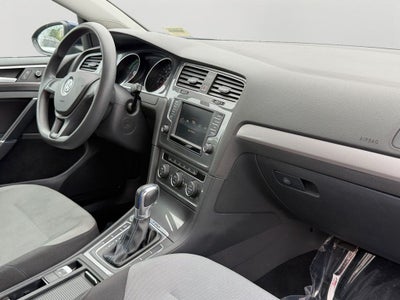 2016 Volkswagen e-Golf SE **Low Miles**Go Electric**