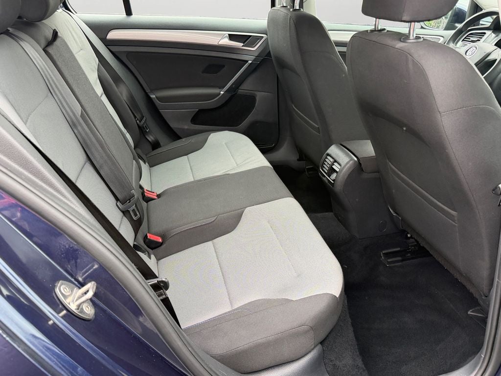 2016 Volkswagen e-Golf SE **Low Miles**Go Electric**