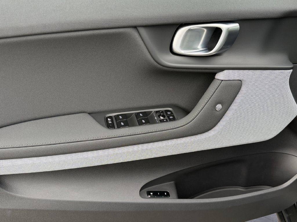 2024 Polestar 2 Long Range Dual Motor Plus Pilot