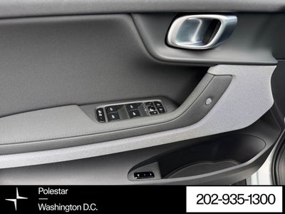 2024 Polestar 2 Long Range Dual Motor Pilot Plus Package
