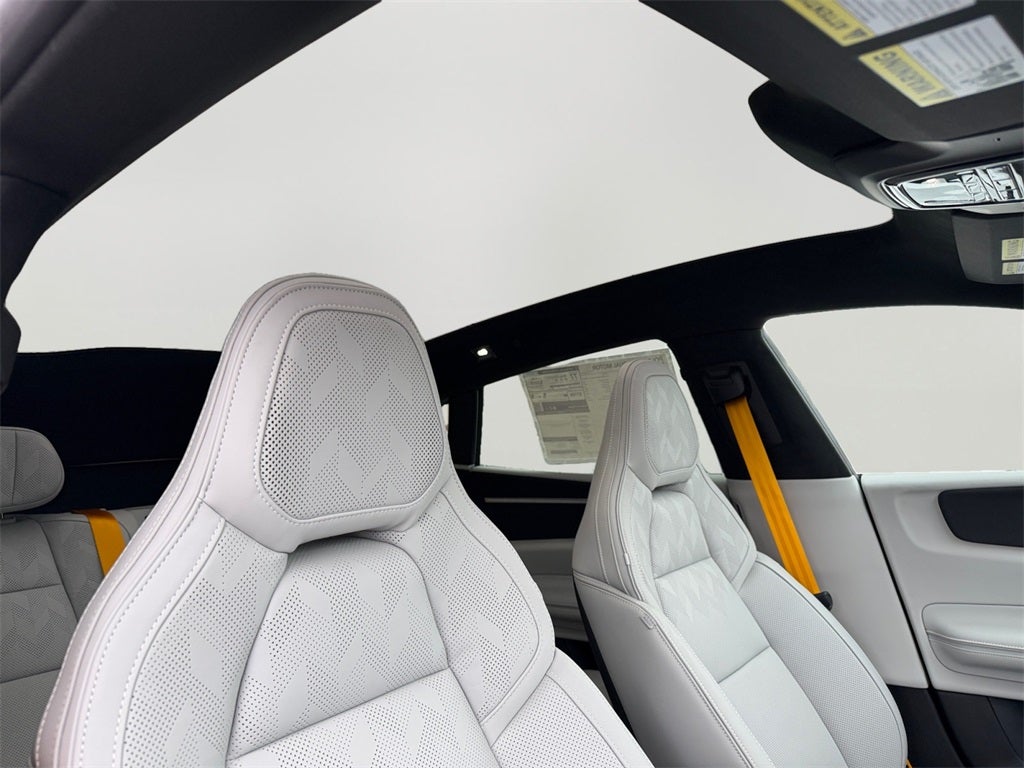2026 Polestar 4 Plus Pilot Performance