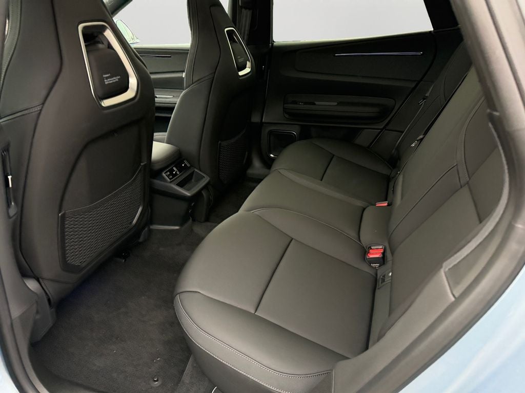 2026 Polestar 4 Pilot