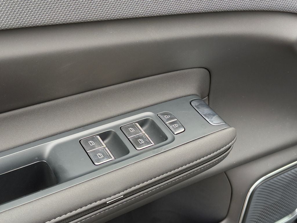 2026 Polestar 4 Pilot