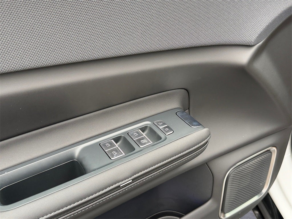 2026 Polestar 4 Pilot