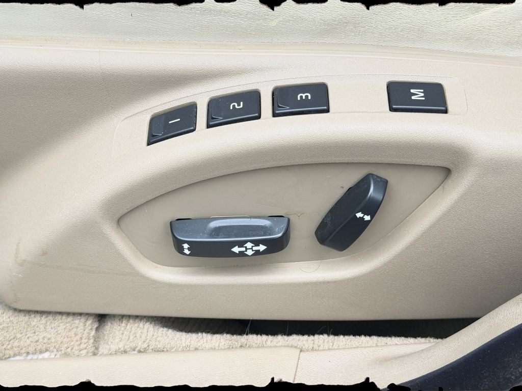 2011 Volvo S80 3.2 **GARAGE KEPT**CLEAN**