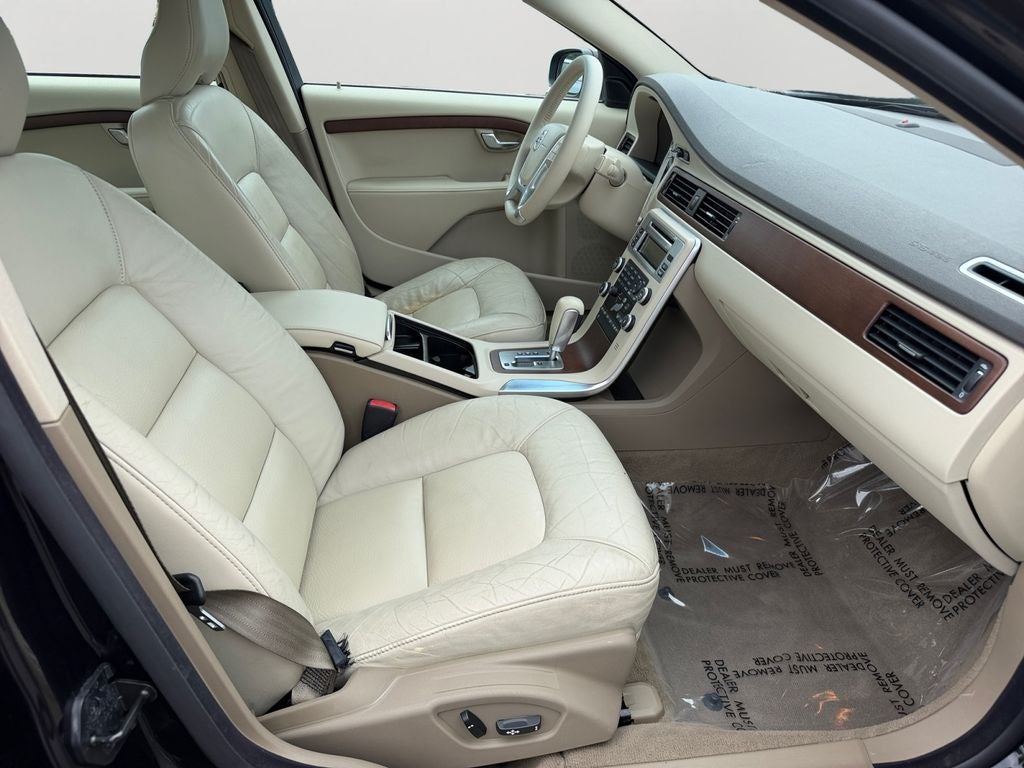 2011 Volvo S80 3.2 **GARAGE KEPT**CLEAN**